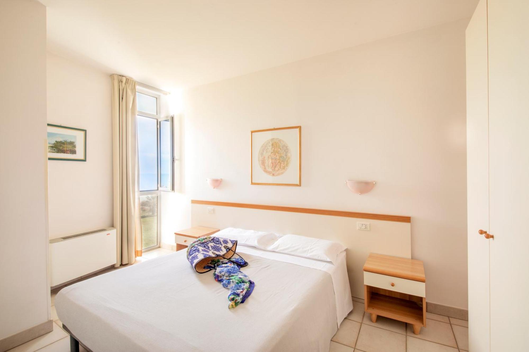 Residence Brezza Di Mare San Benedetto del Tronto Exterior photo
